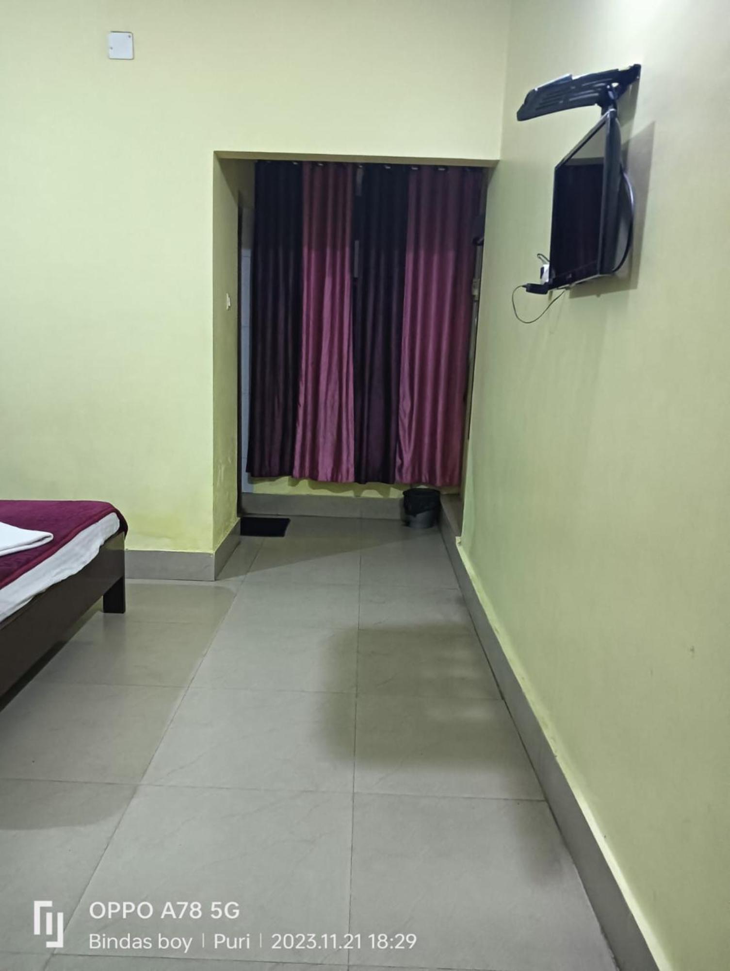 Hotel D2 Holiday Inn -Near Niladri Sea Beach - Puri - Official Verified Exterior foto
