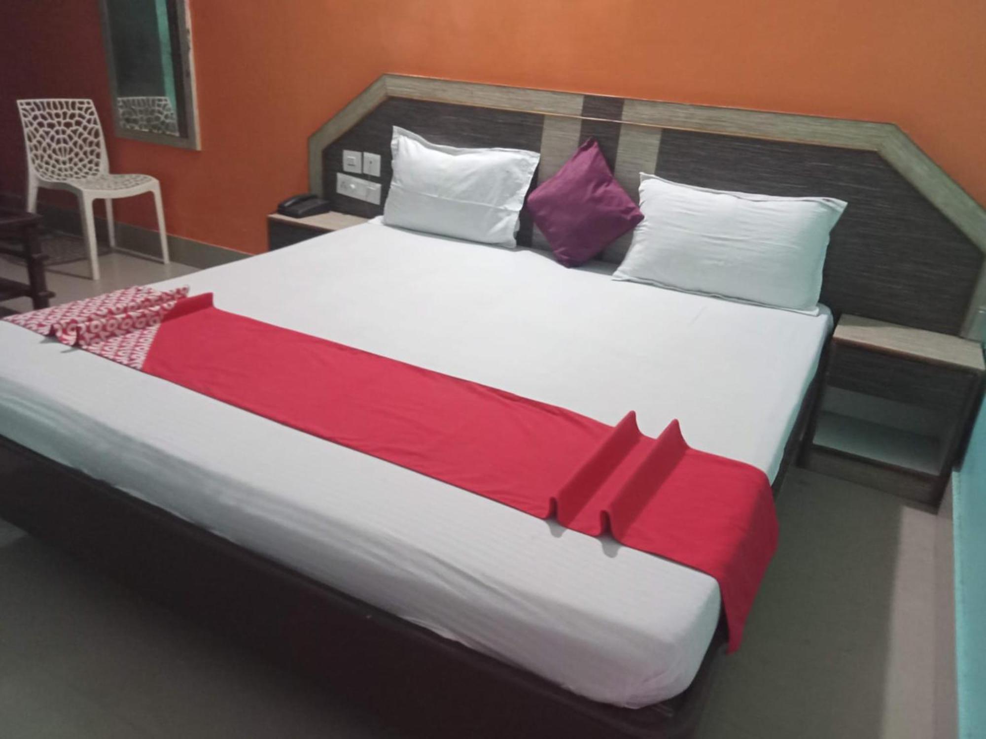 Hotel D2 Holiday Inn -Near Niladri Sea Beach - Puri - Official Verified Exterior foto